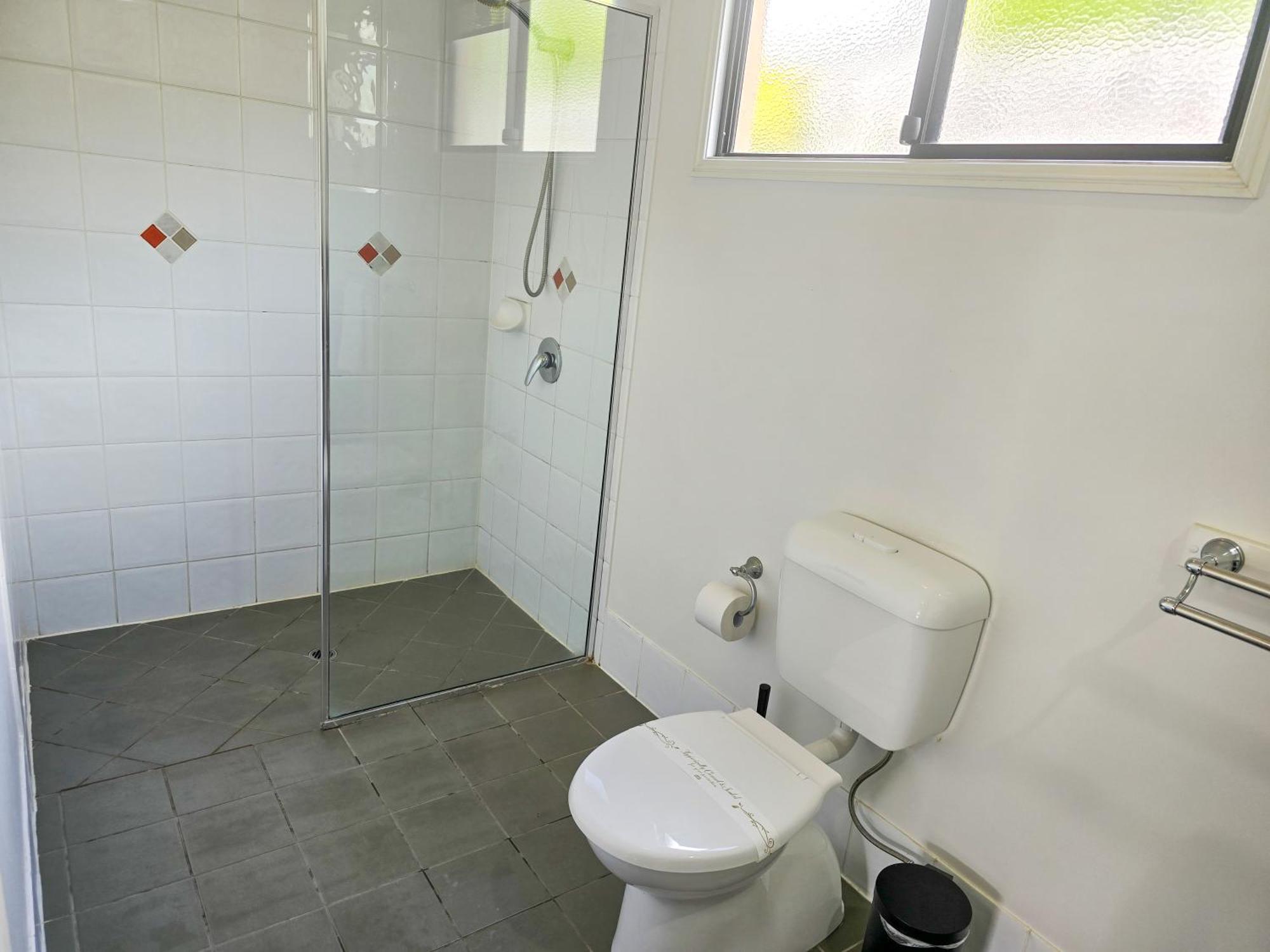 Ascot Lodge Motor Inn Kingaroy Bagian luar foto