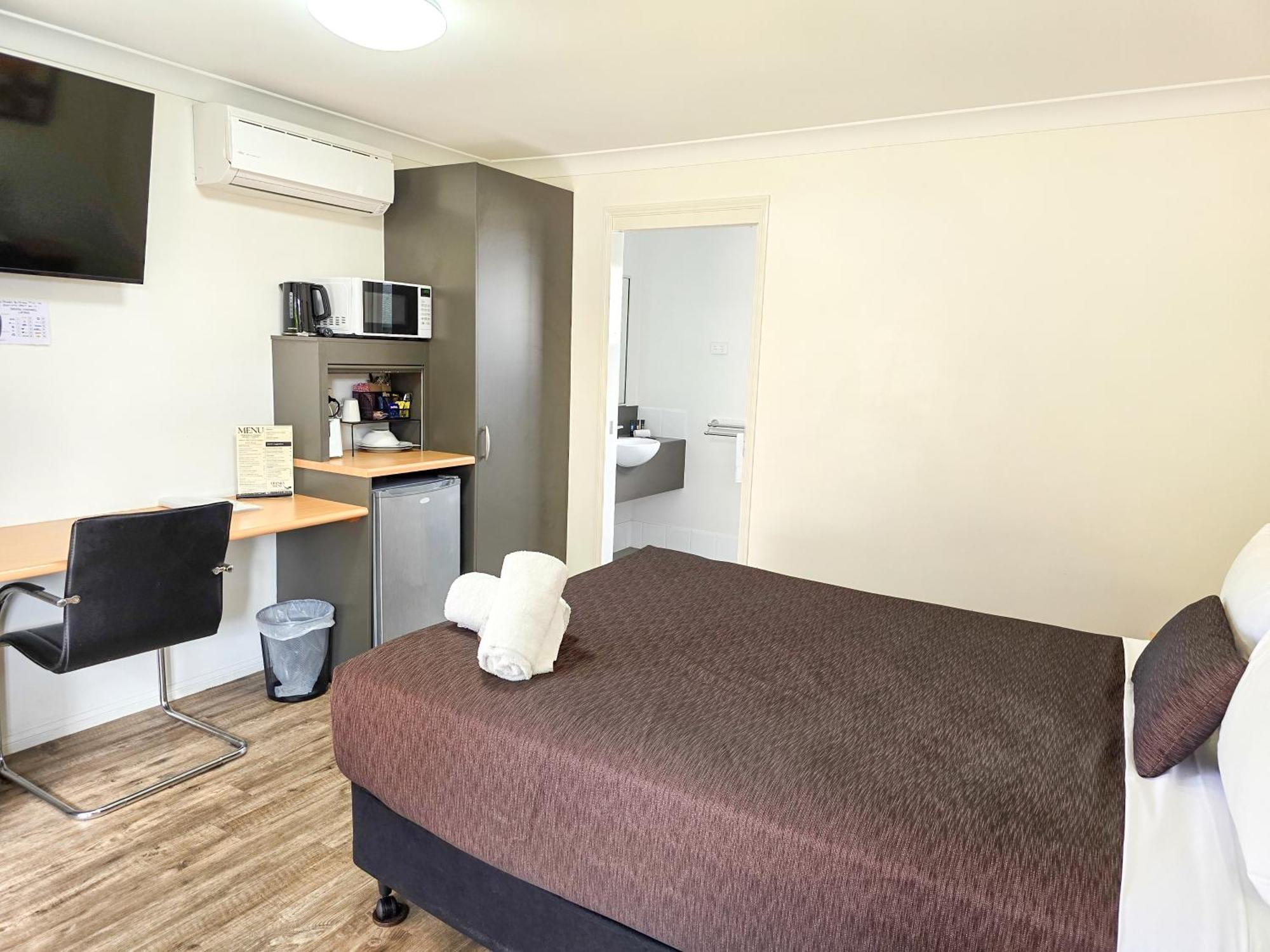 Ascot Lodge Motor Inn Kingaroy Bagian luar foto