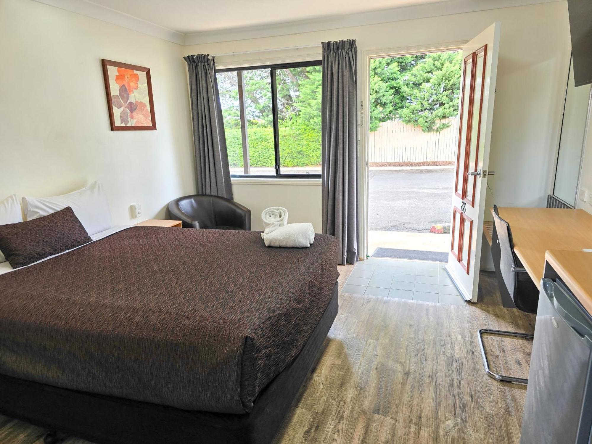 Ascot Lodge Motor Inn Kingaroy Bagian luar foto